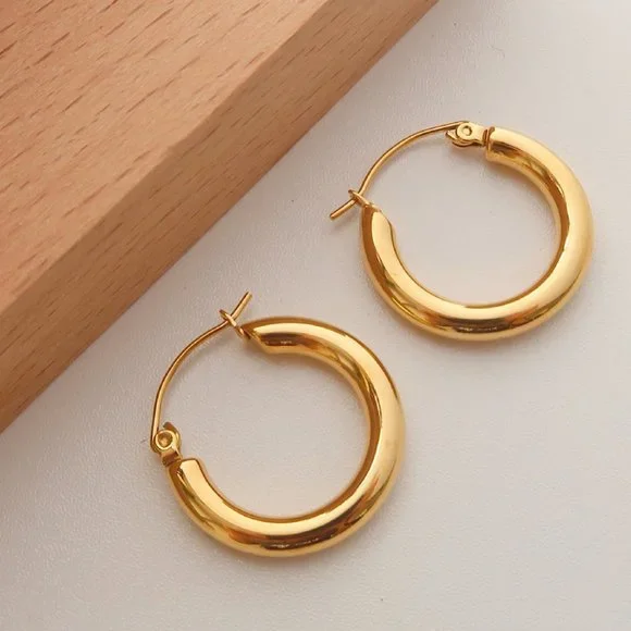 NEW 18K Gold Plated Round Tube Hoop Earrings